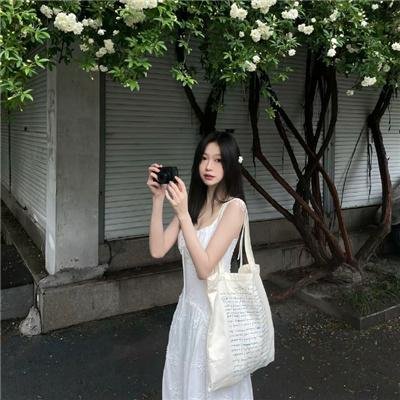 美女和液体人